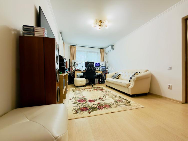 Apartament 4 Camere de Vânzare – 80 mp, Semidecomandat, Apărătorii Patriei - 11