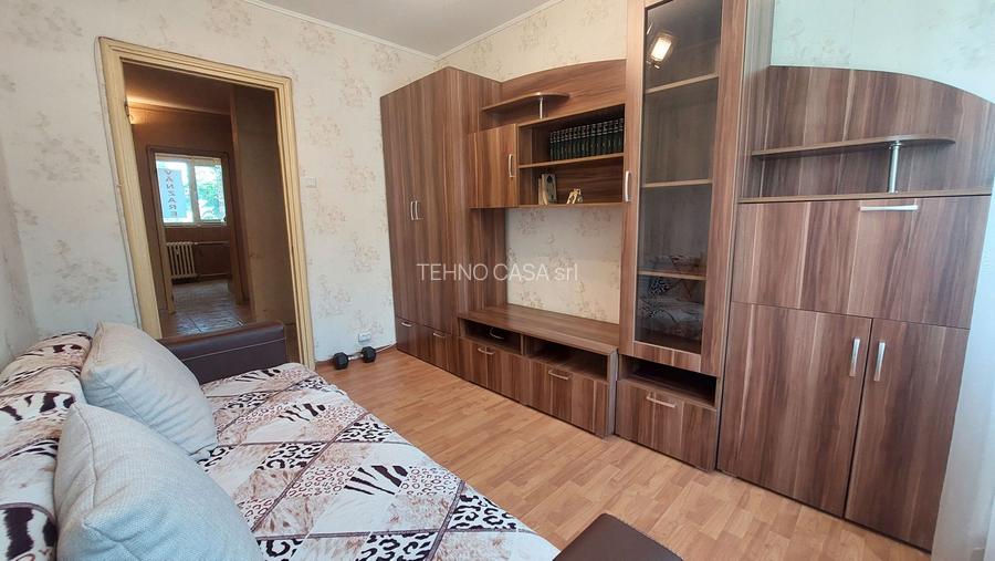 Apartament 4 camere , 2/4, Titan , Theodor Pallady, metrou 1 Decembrie - 7