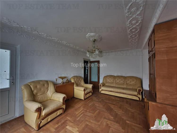 Duplex 5 camere cu 2 intrari separate aproape de mare  Mangalia langa Saturn - 2