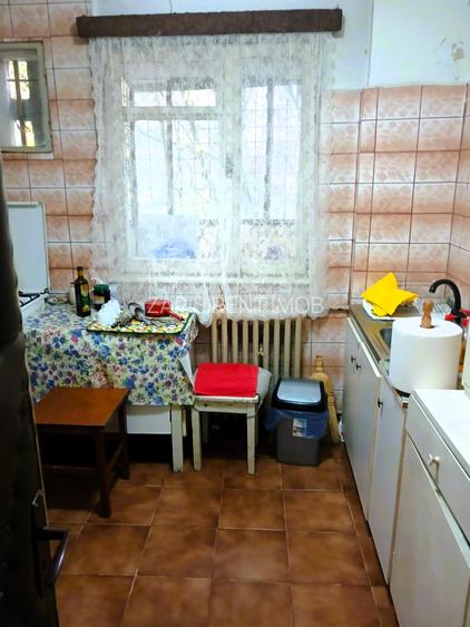 Vanzare apartament 3 camere, decomandat, confort 1 in Ploiesti, Vest - 7
