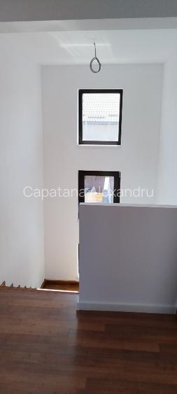 Casa 4 camere de închiriat  - 8