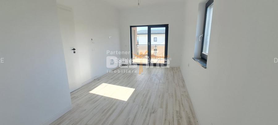Comision 0%, Miroslava - casa parter + etaj + pod - 18