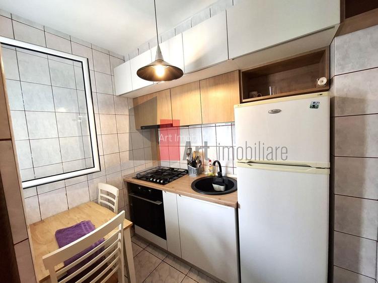 Gars. 31 mp, et 9/10, bloc reabilitat, instalații refăcute, mobilată și utilată - 8