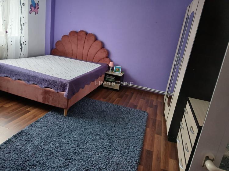 Vand apartament  1 camera - 11