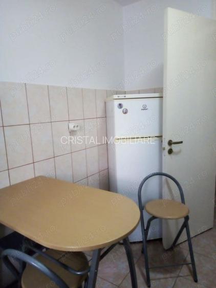Apartament 2 camere de închiriat Apărătorii Patriei - 6