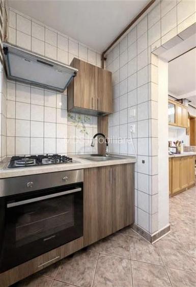 Decomandat cu centrala propie, mobilat - 4