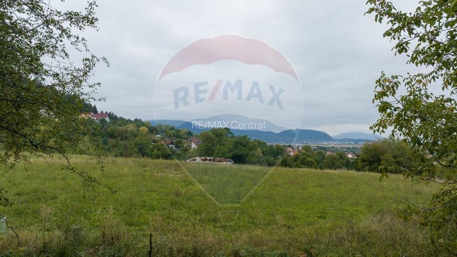 Proiect autorizat (AC) pentru constructia a 2 vile individuale P+M - 5
