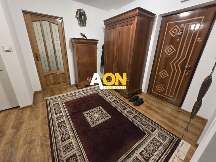 Apartament 2 Camere M-uri, Vedere spre Catedrala, Complet Renovat - 10