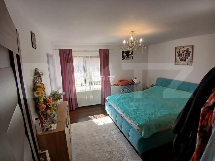 Apartament de vanzare, cu 3 camere, 100 mp, zona Breazu - 2