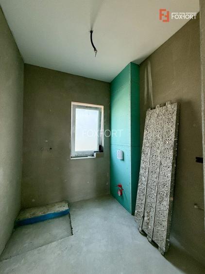 Triplex cu 4 camere, 115 mp, 3 bai - Zona Sacalaz - 11