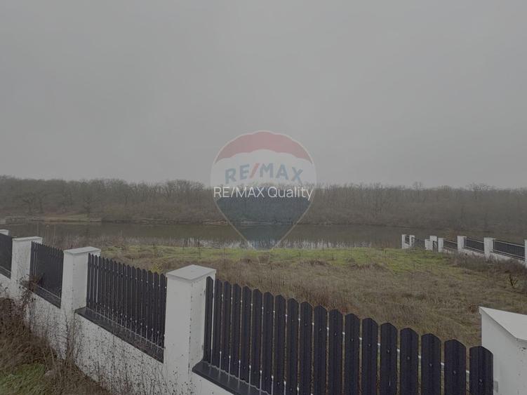 Teren intravilan de vanzare cu deschidere la lac, Branesti - 3