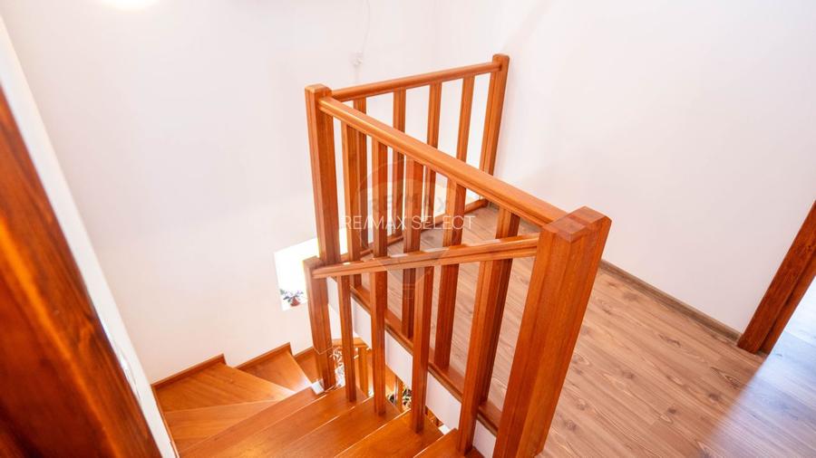 Vilă Bacu P+1+Pod, livadă, acces rapid A0/A1/Centură - 14