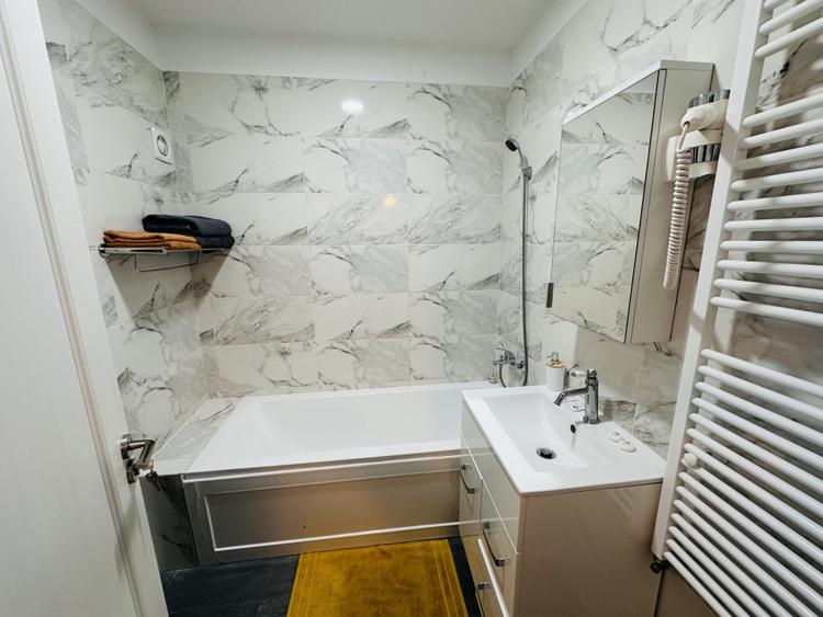 Apartament exclusivist 2 camere in bloc boutique 74 mp, finisat lux, Rosu