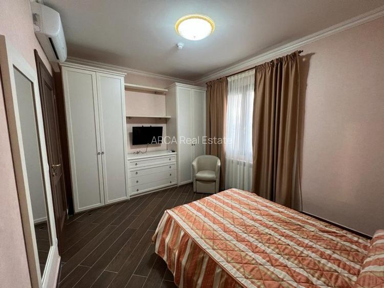 Apartament 3 camere 2 bai intrare Mamaia pe partea cu marea Mobilat utilat Lux - 11