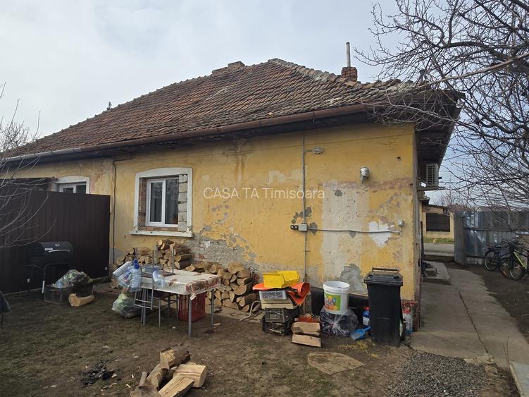 Casa tip parter in Carani - 9