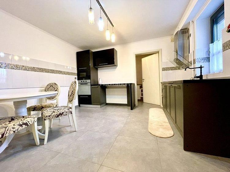 Casǎ individuală lângǎ Iulius Town - 17