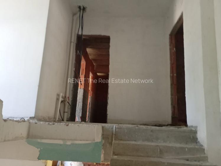 Vând bloc locuințe colective la roșu, stradal – Șos. Chitilei - 13