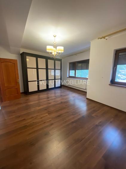 Vila de inchiriat - Ultracentral - 25