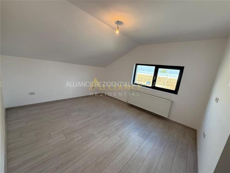 Vila pe prima strada / 4 Camere / 3 Bai / Incalzire Pardoseala / Teren 308 mp - 21