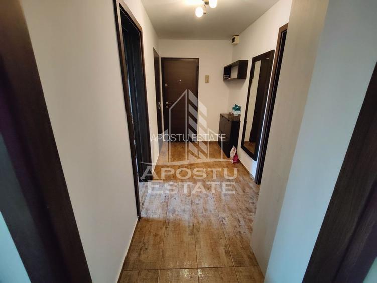 Apartament cu 4 camere, decomandat, 96 mp utili , zona Girocului - 11