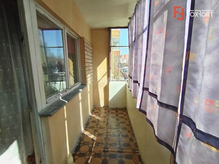 Apartament cu 2 camere de vanzare, zona Complex Studentesc - 11