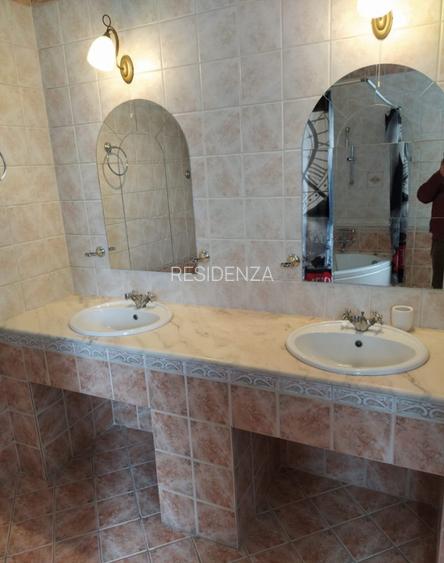 Vilă Parcul Circului , 8 camere, garaj dublu , AC ,Terase - 15