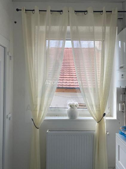 Casa renovata 250 mp utili si teren 935 mp in zona centrala Cisnadie - 12