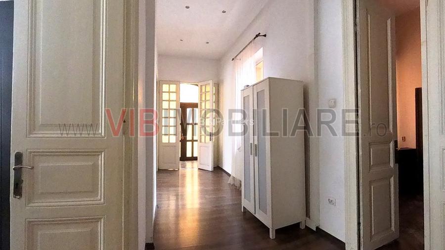 Vanzare apartament 3 camere in vila, Piata  Regina Maria - 4