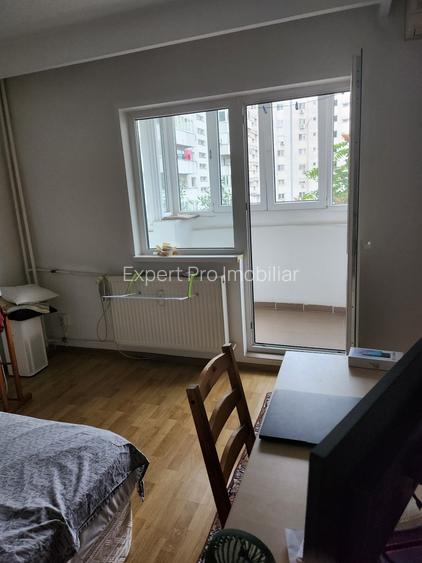 Drumul Sarii Al. Botorani 3 Camere Decomandat bloc 1989 et. 3, 76mp - 15