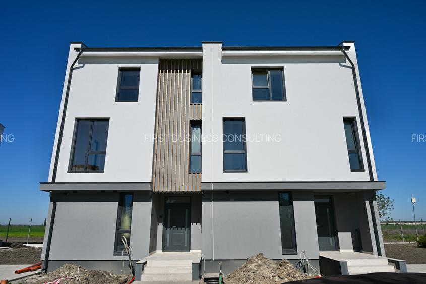 Casă duplex P+1+M, 162 mp utili, curte 150 mp — Otopeni, 5 min aeroport - 5
