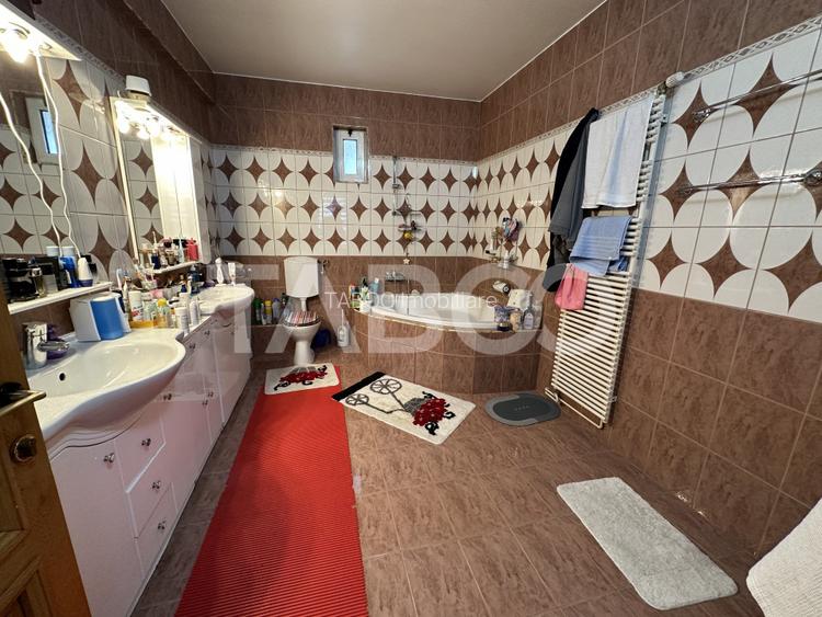 Casa tip californian cu crama piscina sauna garaj teren liber 250 mp - 12