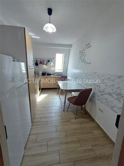 Apartament 4 camere 2 bai terasa mare de vanzare - 8