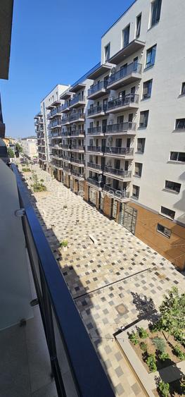 Apartament 3 camere-Nemobilat-5 min Metrou Berceni-Ideal birou / locuit - 2