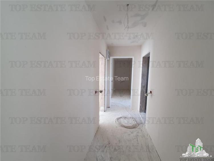 Duplex 8 camere cu doua intrari separate curte comuna Navodari - 10