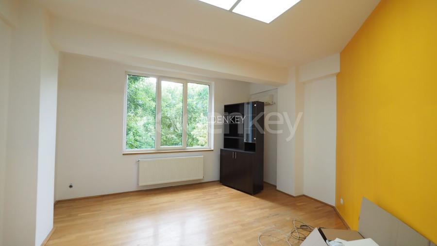 Vedere panoramica! Duplex cu 6 camere pe strada linistita, 350mp - 6