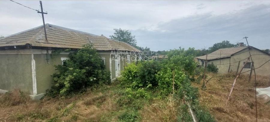 Corbu - Casa +teren 2.100 mp/20-utilități - 2