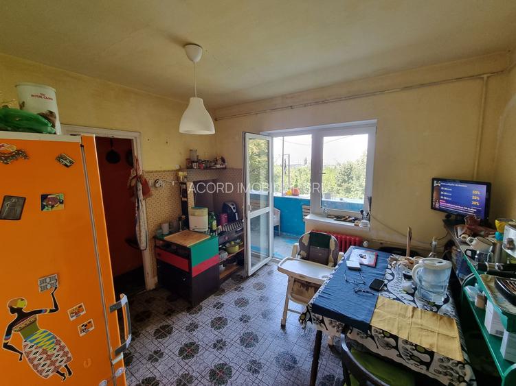 Tomis 2-apartament 4 camere decomandat 100 mp cu garaj - 9