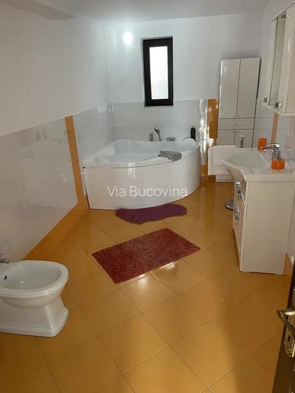 Vanzare casa mare si perfect intretinuta in orasul Gura Humorului - 25