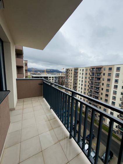 Apartament cu 2 camere de inchiriat in zona Tractorul la et 8/10,loc de parcare - 3