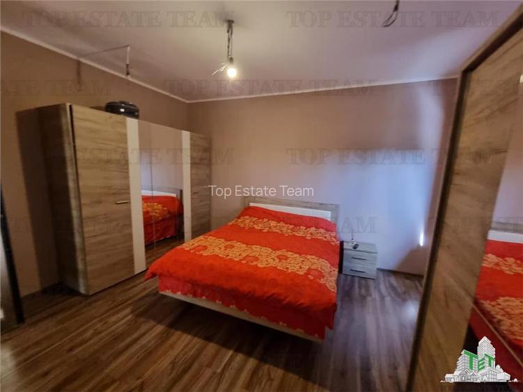 2 case  la pret de una in Valu lui Traian - 18