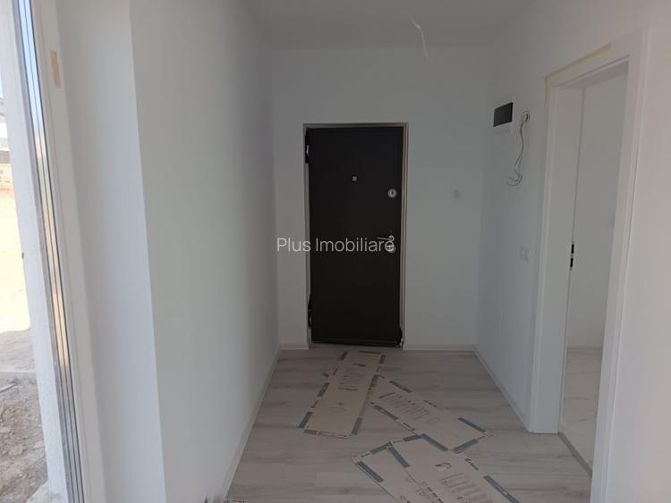 APARTAMENT 2 CAMERE, DECOMANDAT, INTABULAT,BLOC NOU, TERASA 40 MP, PARCARE,REDIU - 4