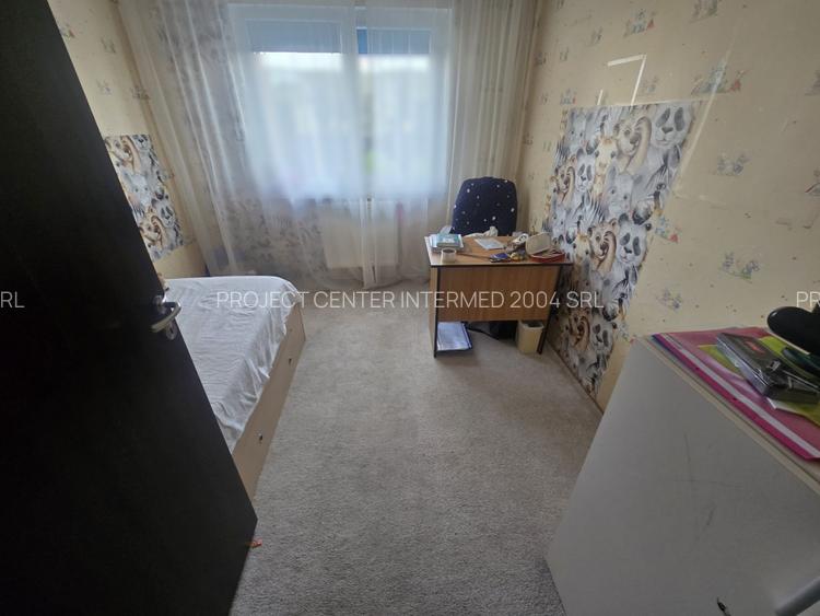 Apartament 3 camere Exercitiu - confort 1 decomandat, etaj 2 - 3