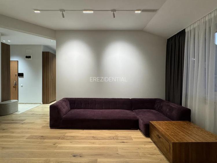 Apartament cu 3 camere semidecomandat, mobilat în Timpuri Noi - 2