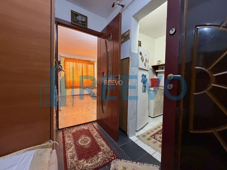 O garsonieră de 22 mp, situată la etajul 4, aflat pe strada Letea. - 2