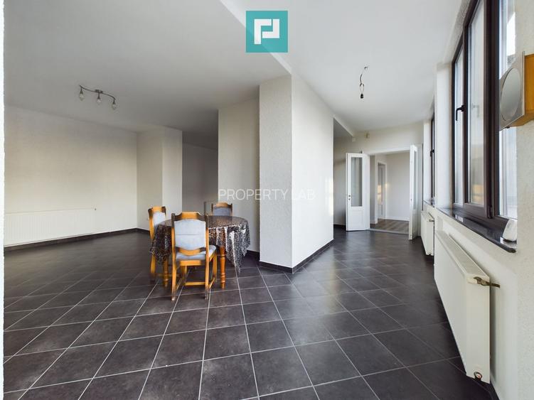 Casă generoasă în Periam județ Timiș - 7