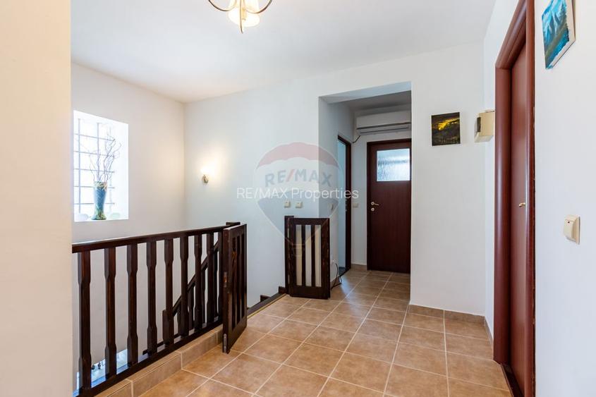 Casă / Vilă de vanzare la intrare in Mogosoaia, padure, teren 1097mp - 24