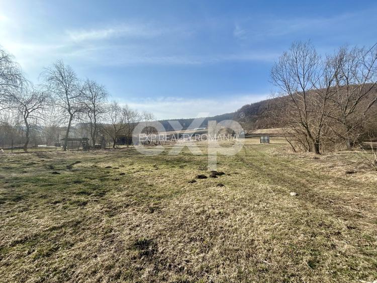 Teren intravilan de vanzare – Valcele, judetul Covasna 3000 mp - 3