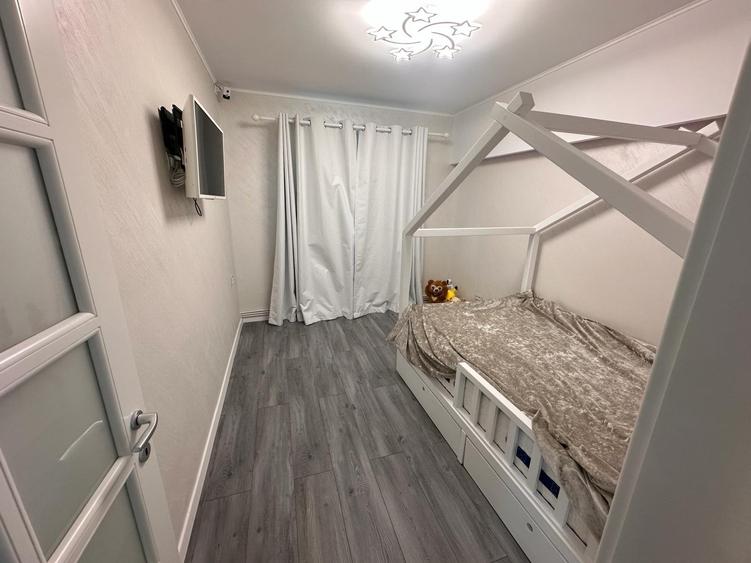Apartament 3 camere de vanzare Dacia