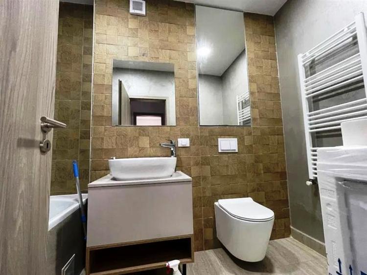Inchiriem Apartament 2 Camere, Modern, Decomandat, Tractorul