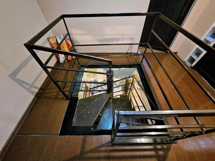 Vilă spațioasă, central, ideală pentru activități comerciale/birouri - 15